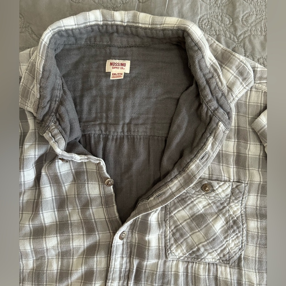 Plaid Button-Up Shirt - Picture 4 of 4